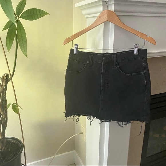 MADEWELL Black Raw Edge Mini Denim Skirt - Picture 3 of 7